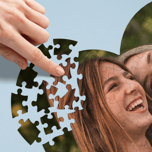 Personalized_Mom_Puzzle_Heart_Lifestyle_Mockup.png