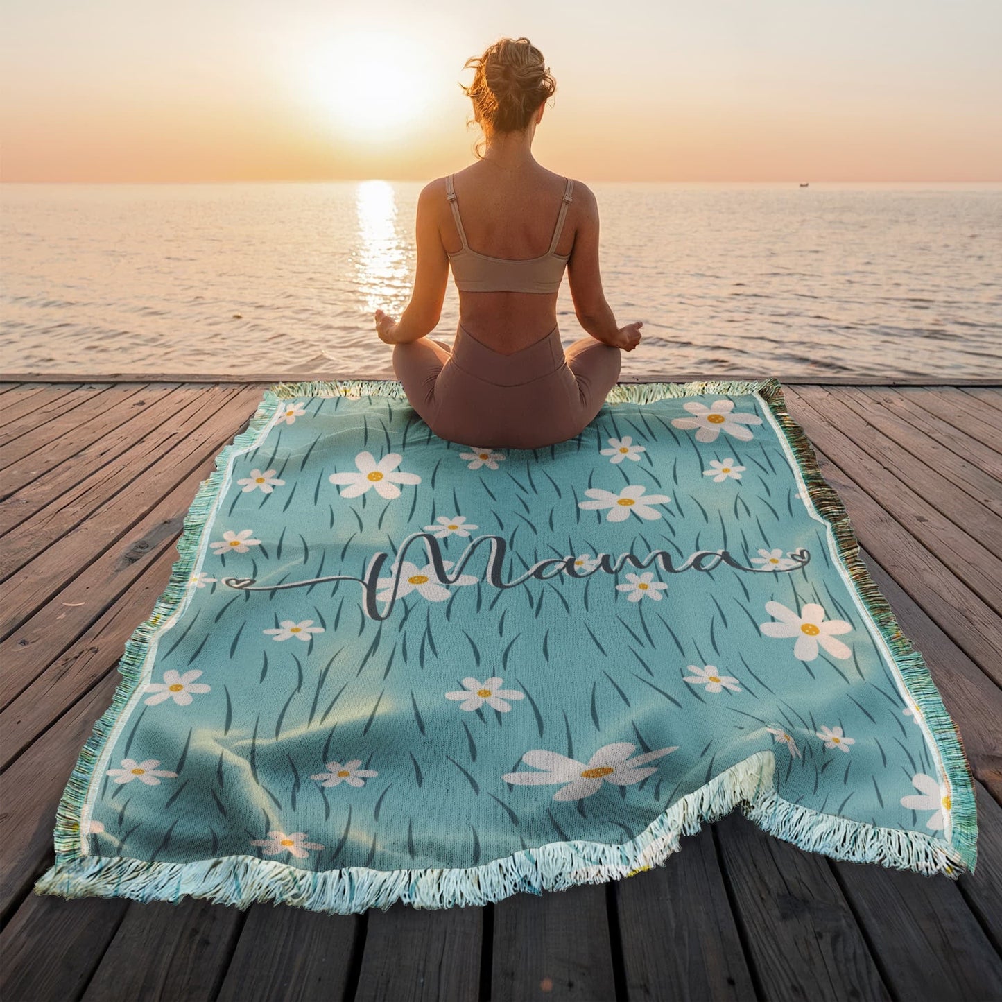 Daisy Flower Mama Woven Blanket